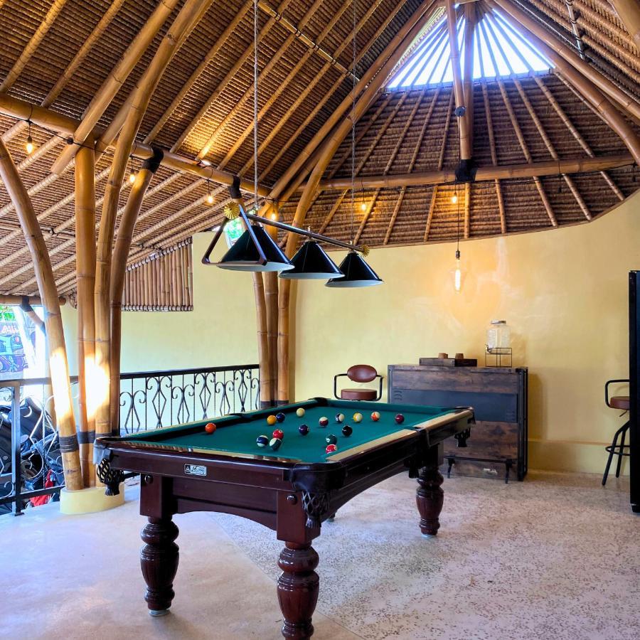 The Pleasure Dome Hotel Amed Екстериор снимка